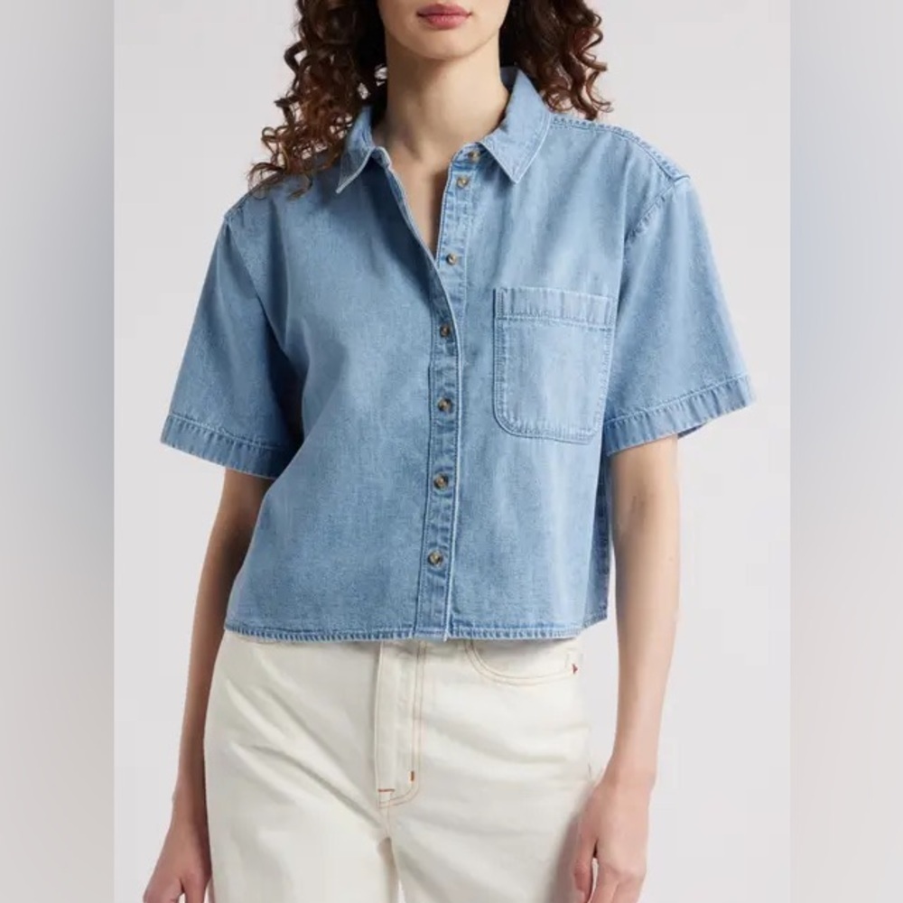 Velvet Heart Light Blue short sleeve Button-Down Shirt